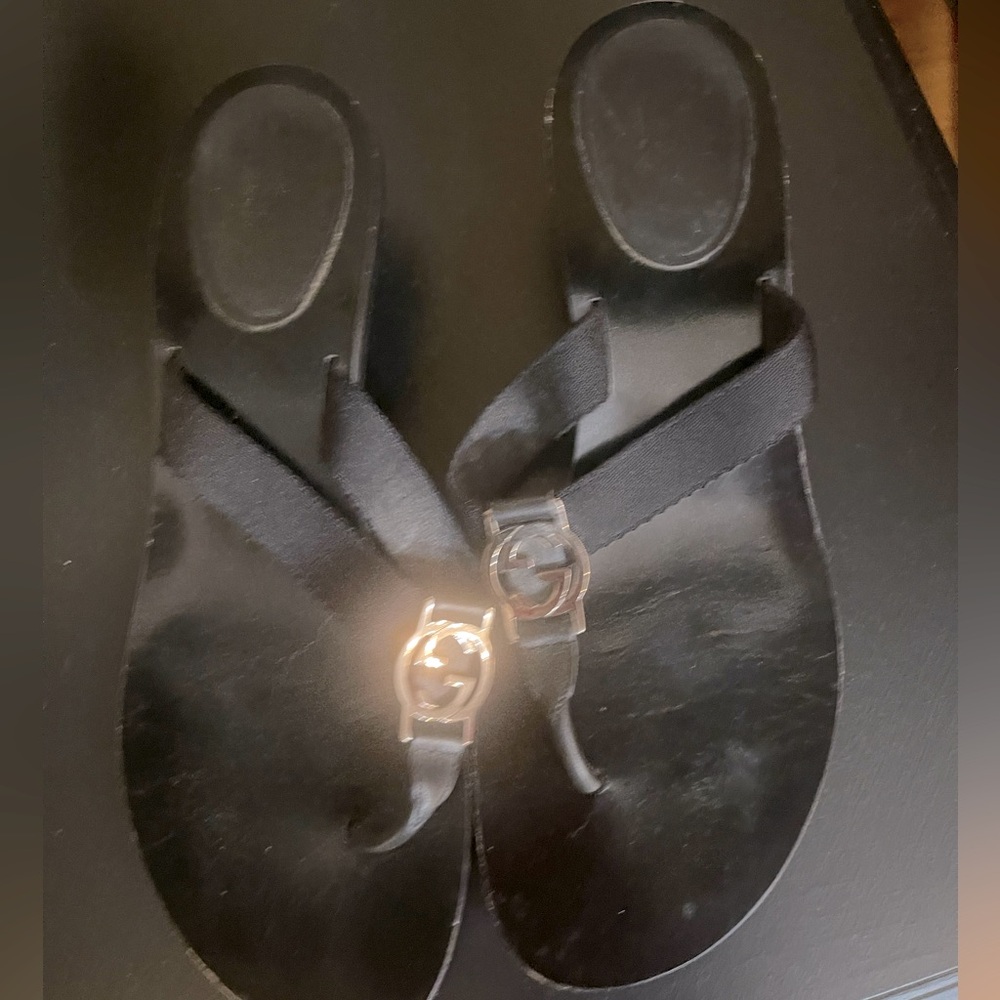 Gucci Kitten Heel Sandals Size 8US